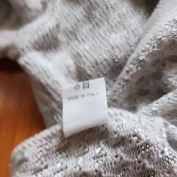 Women's Gray Crew Neck Sweater- Women's Size Medium - Picture 5 of 5